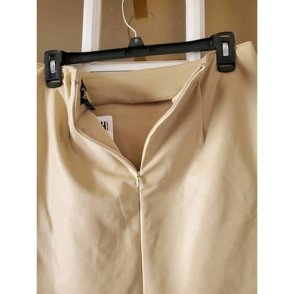 REWASH | Womens Pleather Vegan Tan Slit Skirt Size Medium NWT - Picture 5 of 6
